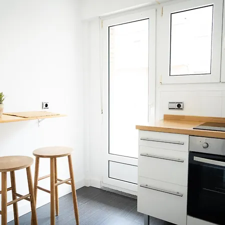 Ondarreta Apartment *